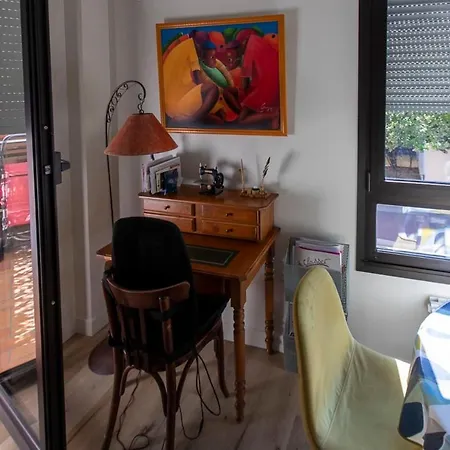 Charming Apartment With Balcony In Vanves * Vanves