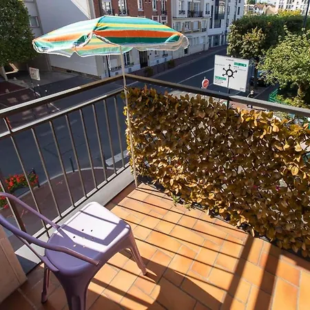 Apartment Charming Apartment With Balcony In Vanves *