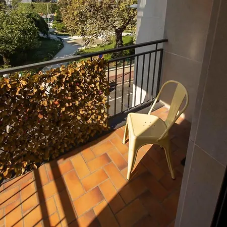 Charming Apartment With Balcony In Vanves Apartment